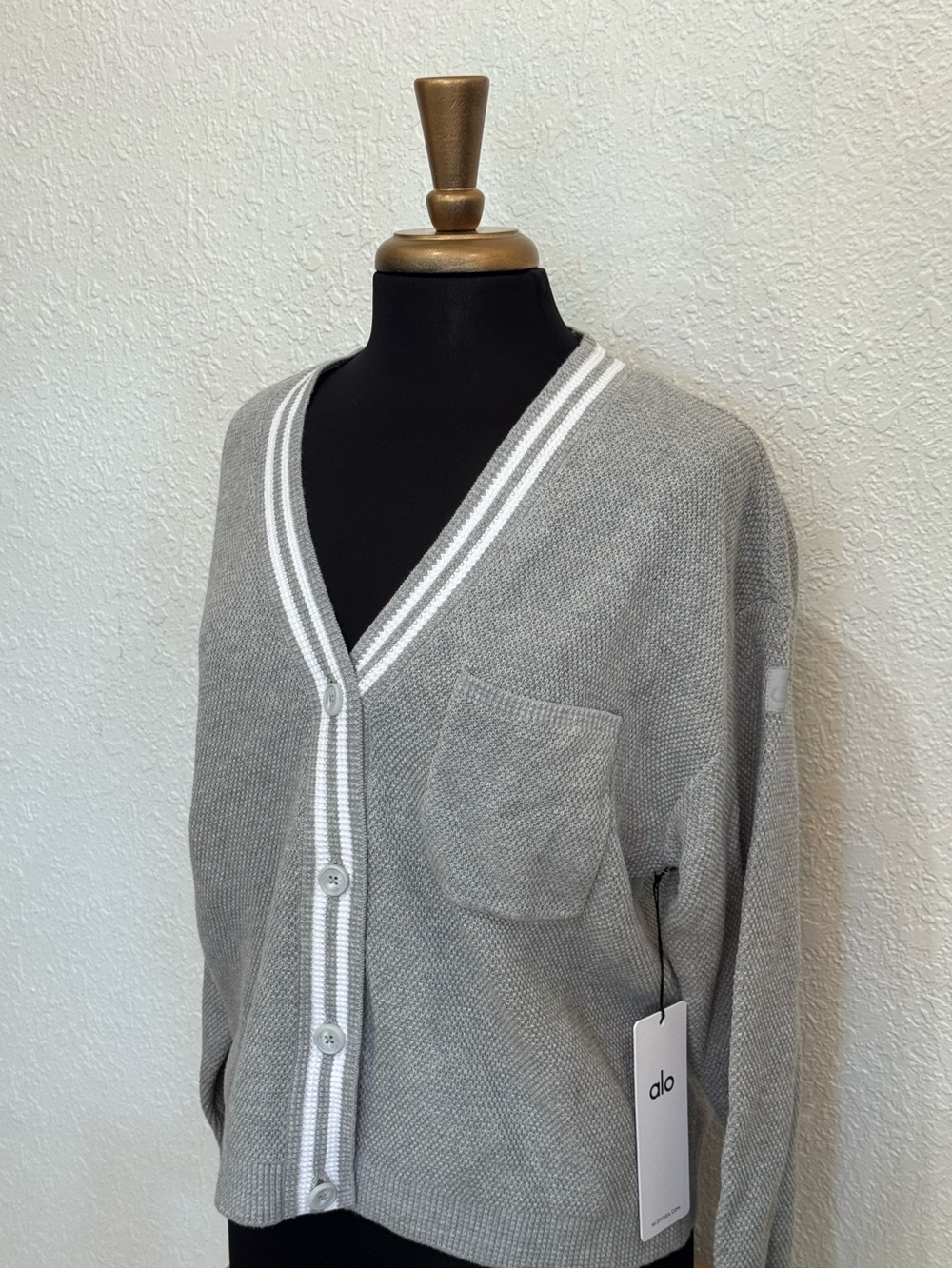 ALO tennis club sweater knit cardigan in grey and white - Picture 5 of 10